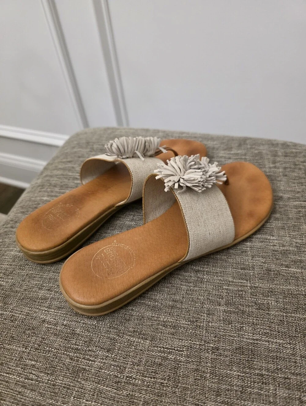 Andre Assous Novalee Featherweights Tassel Sandals In Beige Linen Size 9